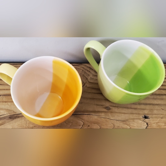 Starbuck 2005 Green Stripe Cup & Yellow Stripe Cup - Picture 7 of 11